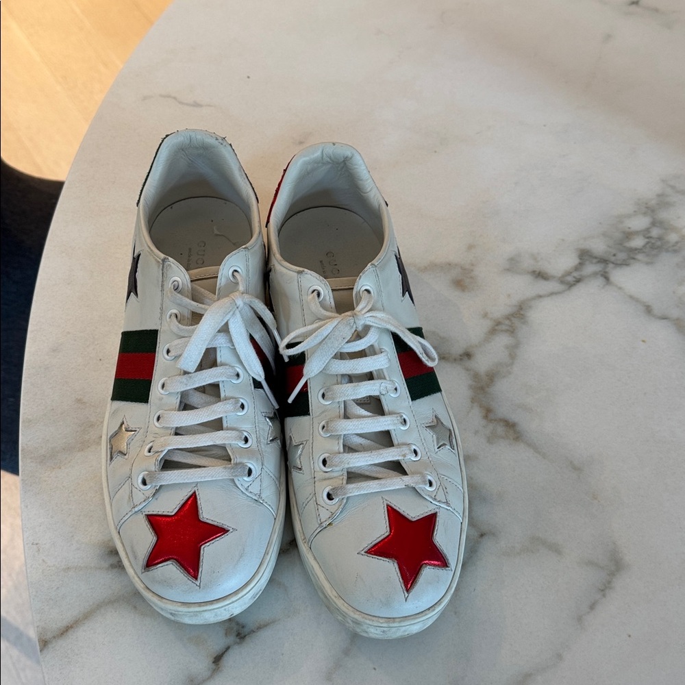 Gucci White Sneakers with Red Stars and Green Stripes
